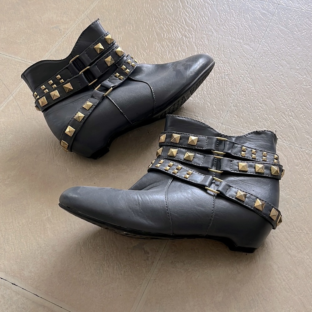 Ankle boots 👢